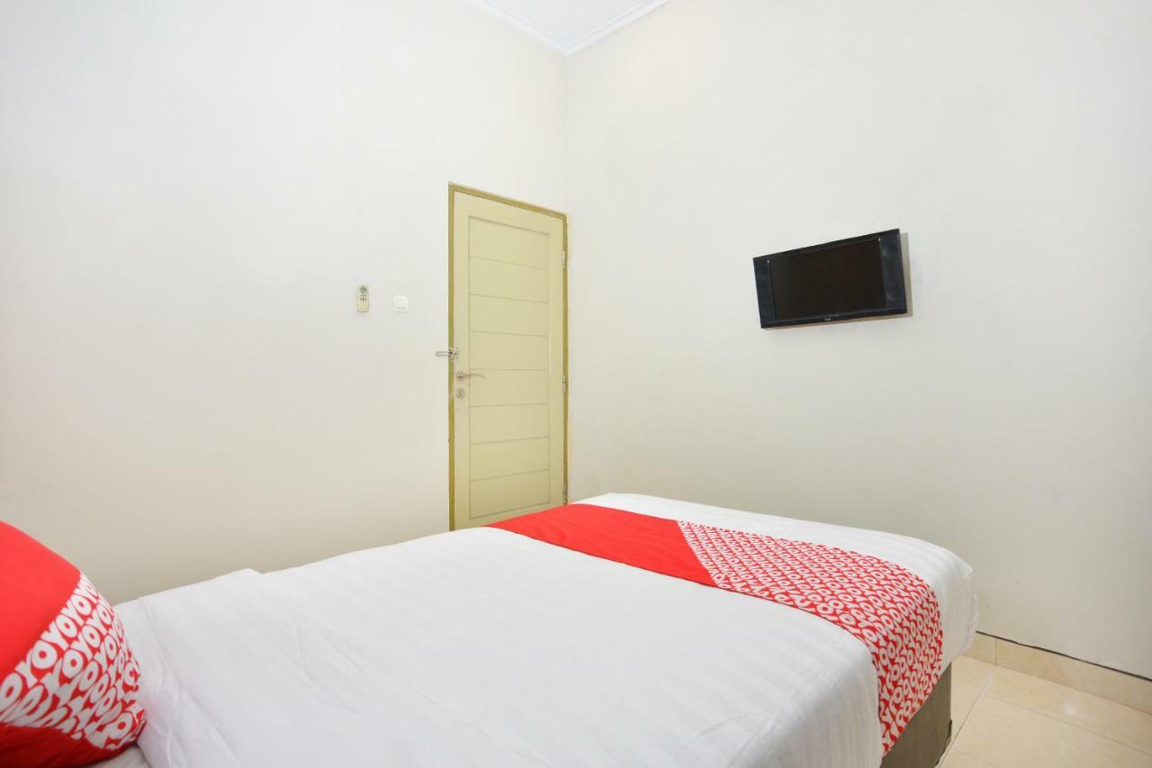 Oyo 743 Garden Guesthouse Maguwo Exterior photo