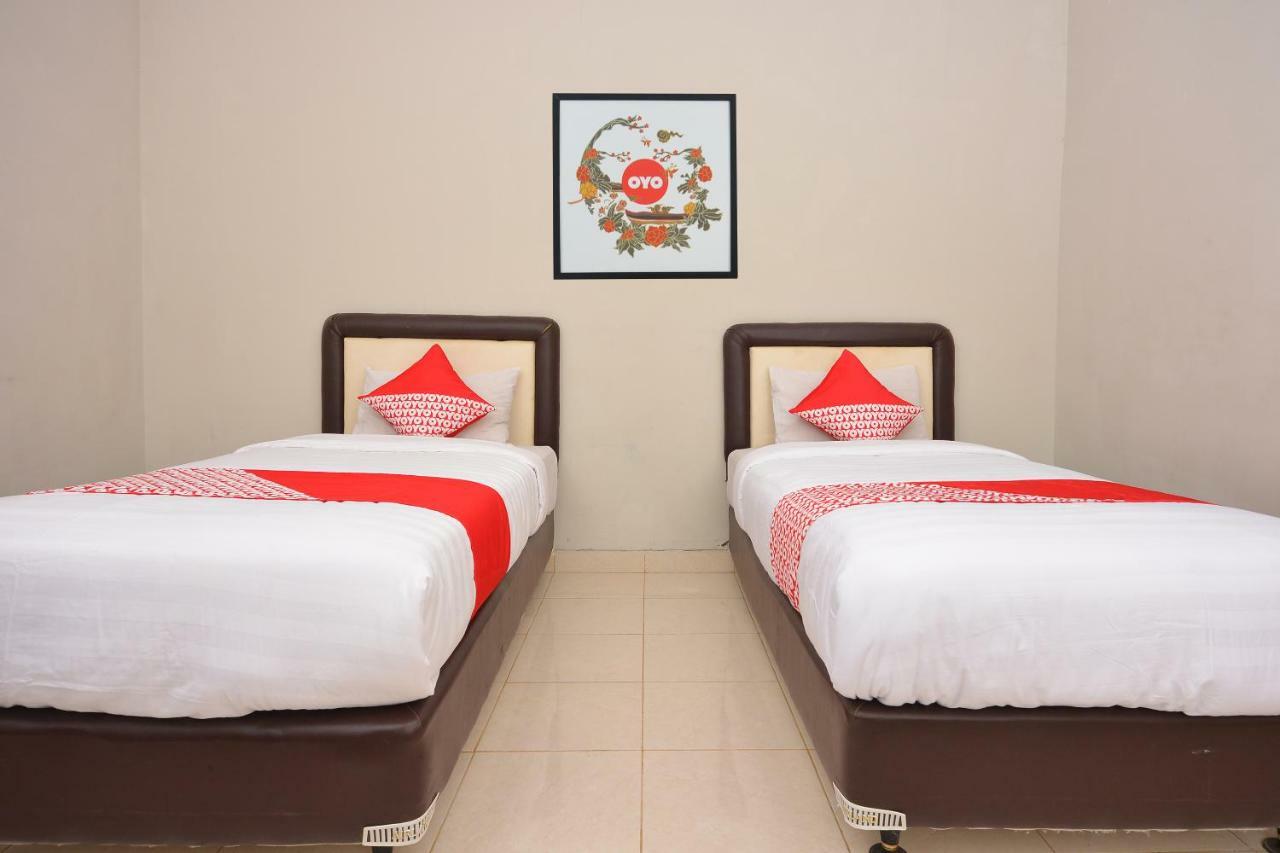 Oyo 743 Garden Guesthouse Maguwo Exterior photo